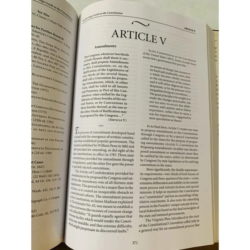The Heritage Guide to the Constitution: Fully Revised Second Edition 2014